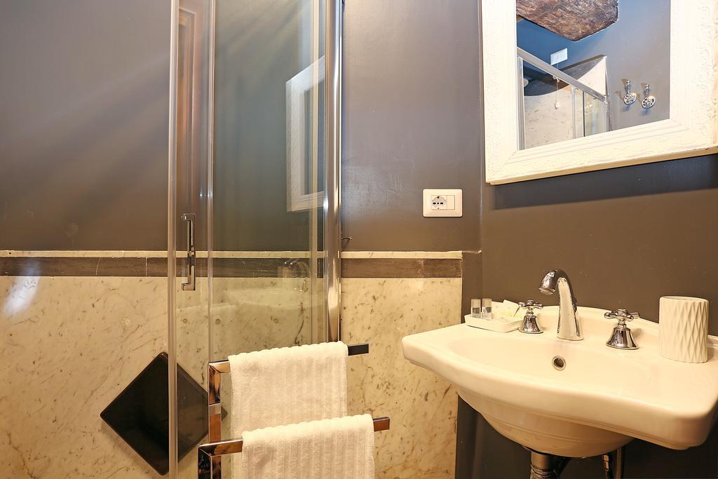 The Palazzetto Suites Rome Exterior photo